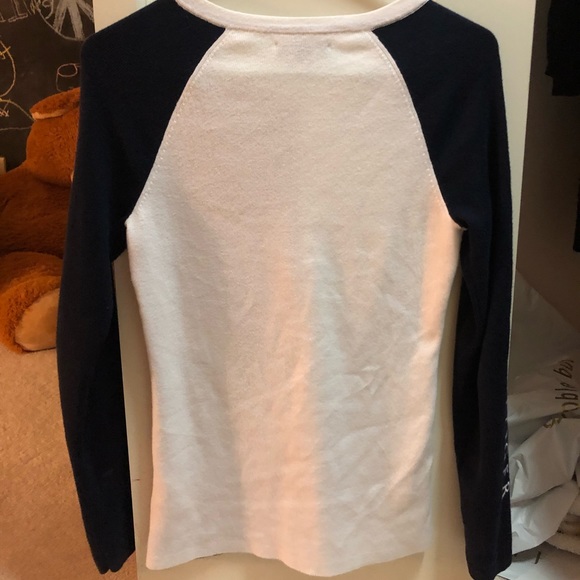 Tommy Hilfiger long sleeve top worn once - Picture 4 of 6
